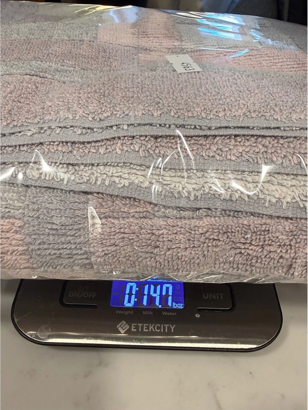 Vintage Fieldcrest 100% Cotton Medium Towel Geometric Pattern Pink Gray #FC4563